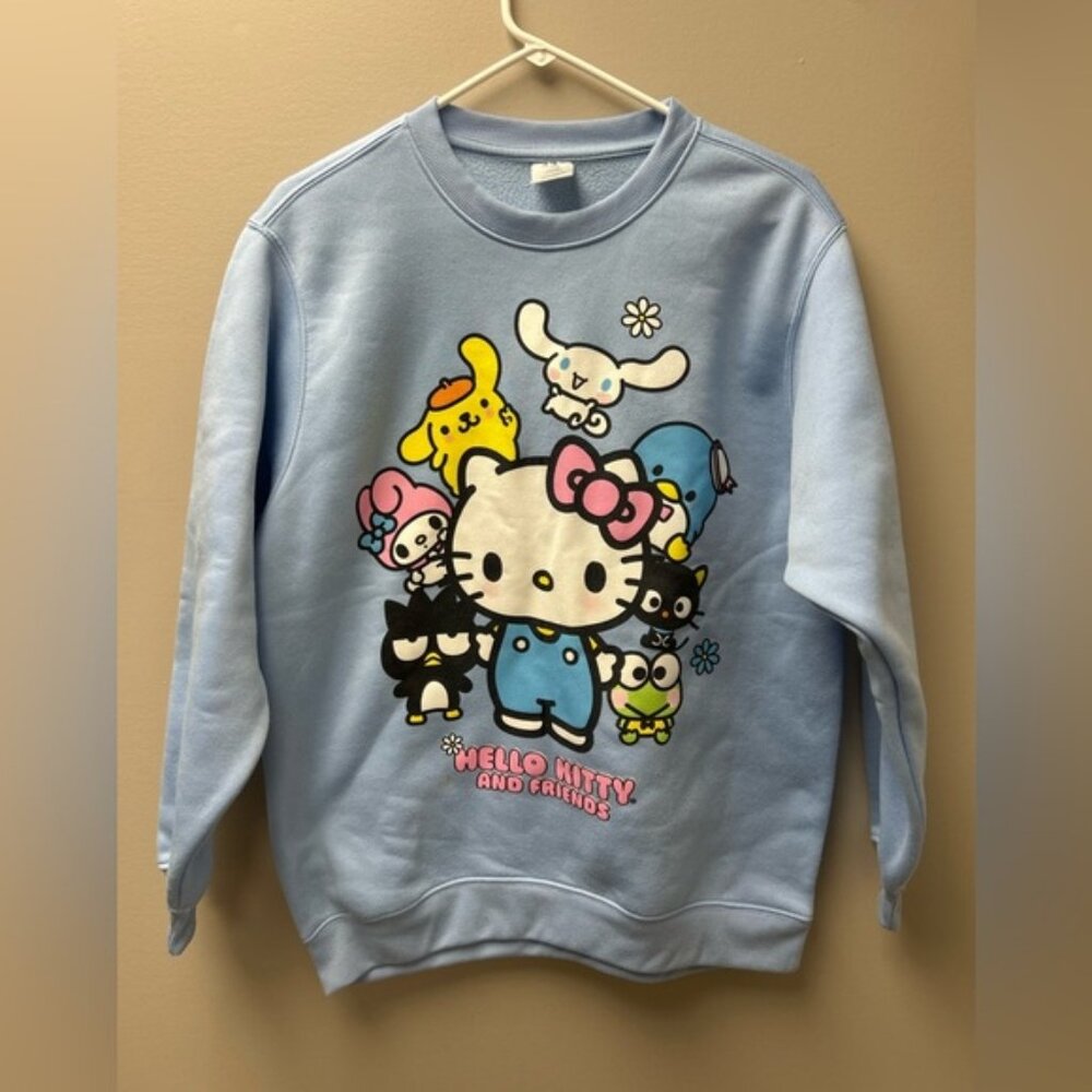 Hello Kitty Women’s Oversized Graphic Crewneck